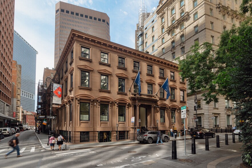 More Photos Of 1 Hanover Sq, New York Office For Lease