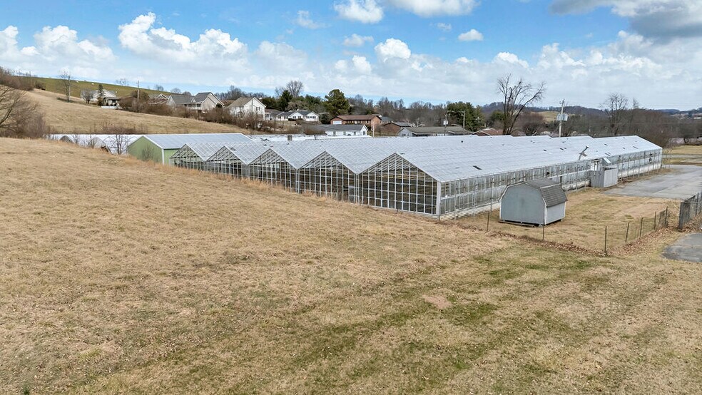 More Photos Of 973 W Main St, Abingdon Specialty For Sale