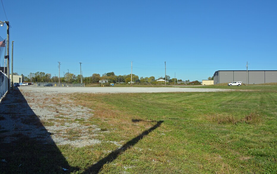 More Photos Of 555 Ohio st, Kendallville Land For Sale