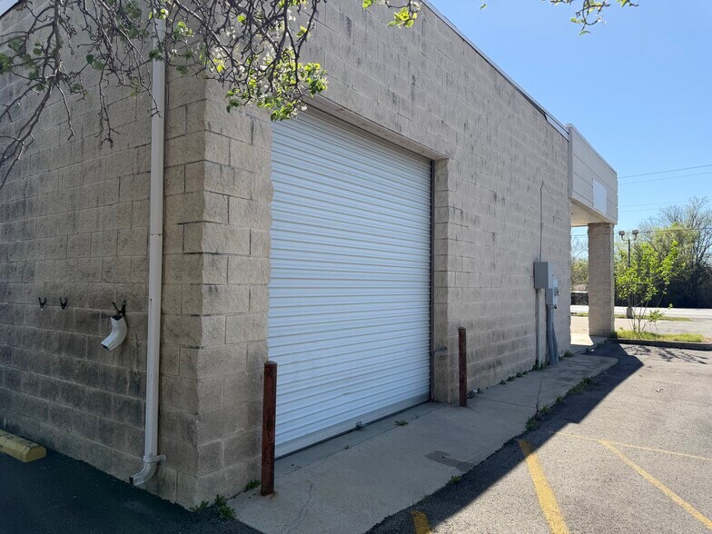 More Photos Of 8051 Boulevard 26, North Richland Hills Flex For Sale