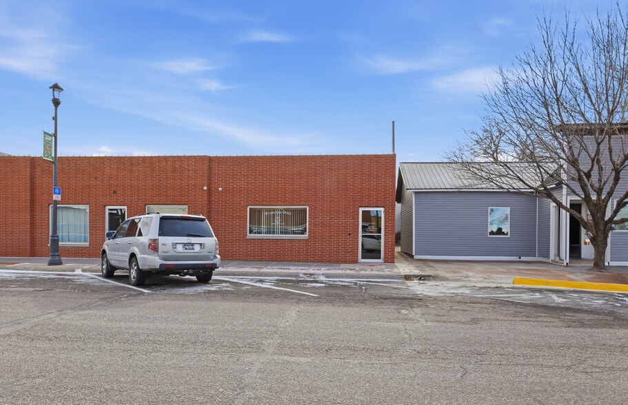 More Photos Of 116 E 2nd St, Kimball Office For Sale