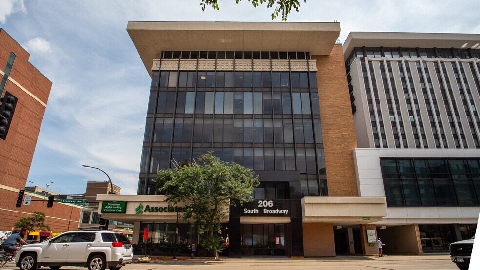 More Photos Of 206 S Broadway, Rochester Office For Lease