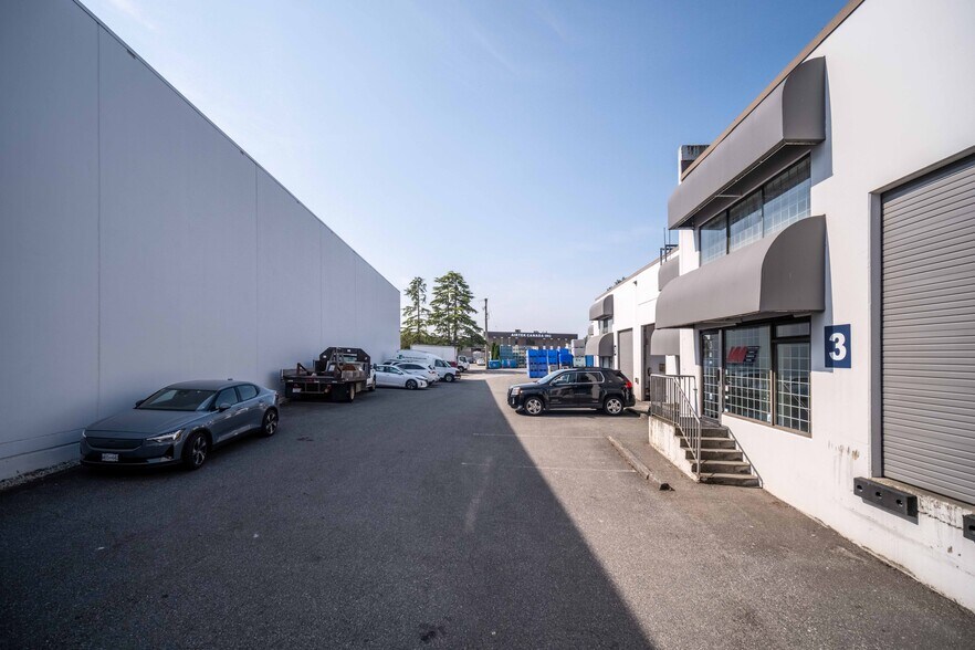 More Photos Of 12671 Bathgate Way, Richmond Warehouse For Sale