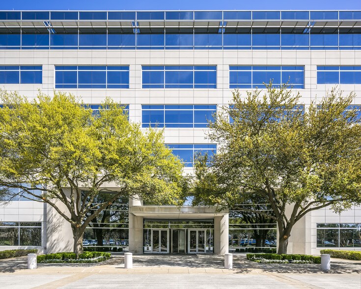 More Photos Of 10111 Richmond Ave, Houston Office For Lease