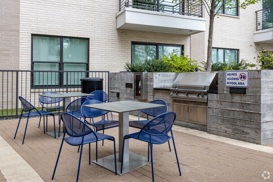 More Photos Of 3200 McKinney Ave, Dallas Multifamily For Sale