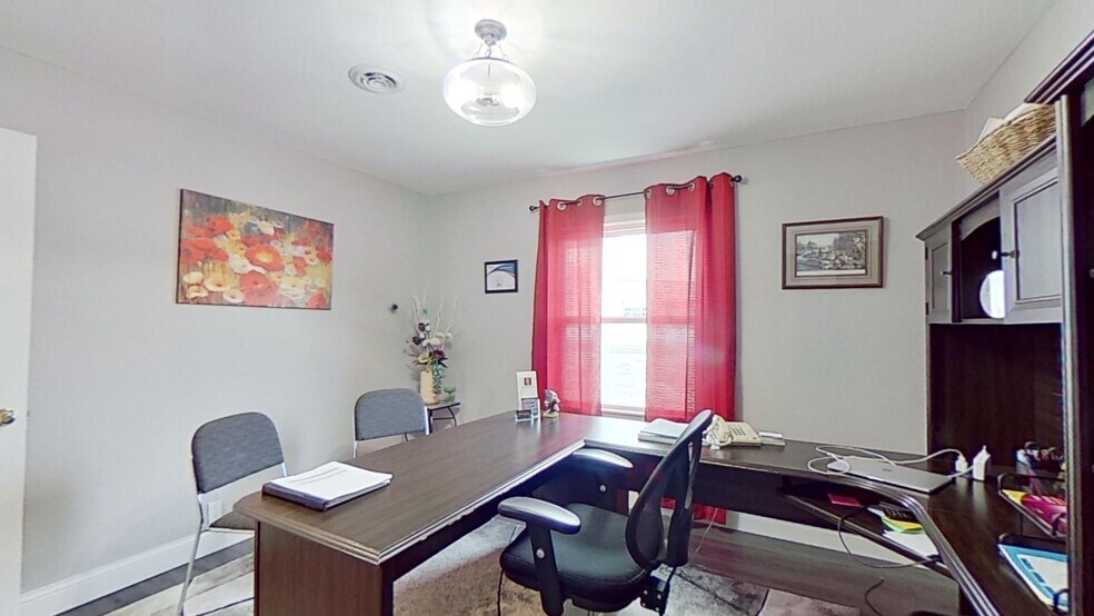 More Photos Of 616 S Sturgeon St, Montgomery City Office Residential For Sale