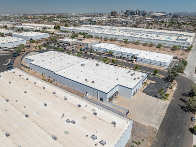 More Photos Of 2434 S 10th St, Phoenix Warehouse For Lease