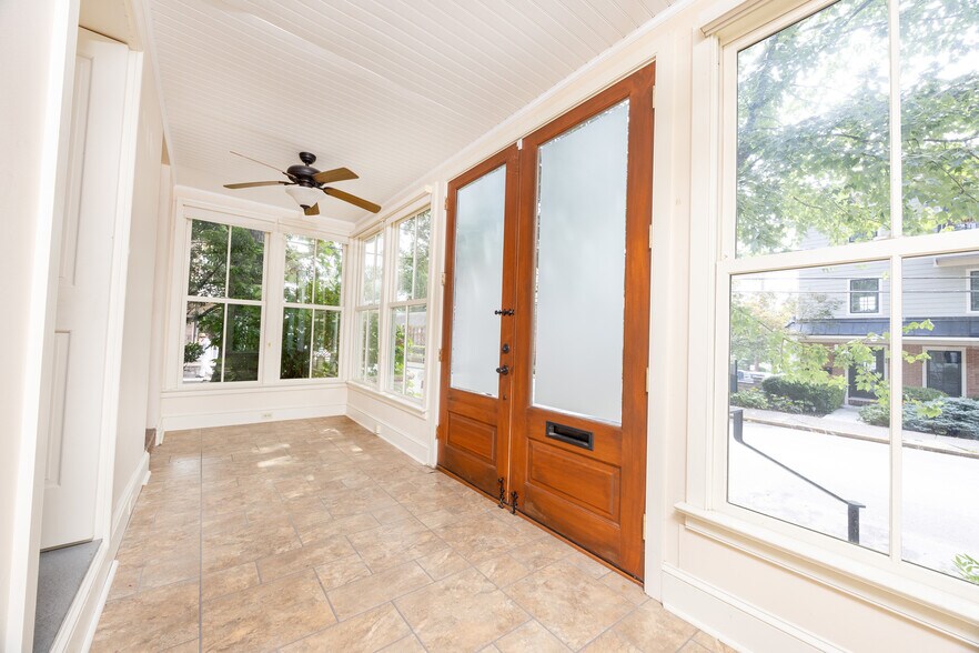 More Photos Of 69 E Oakland Ave, Doylestown Office For Sale