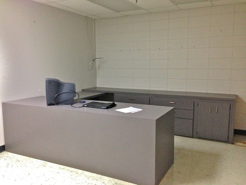 More Photos Of 485 Bishop St, Fort Deposit Manufacturing For Sale