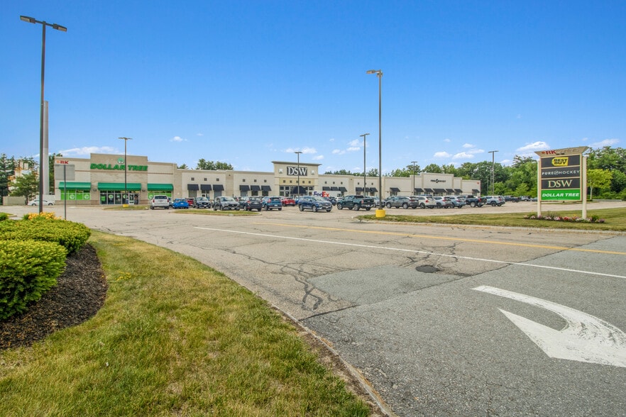 Primary Photo Of 728 Donald Lynch Blvd, Marlborough Freestanding For Sale