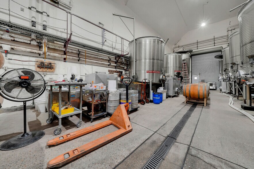 More Photos Of 5200 Di Arie Road, Mount Aukum Winery Vineyard For Sale