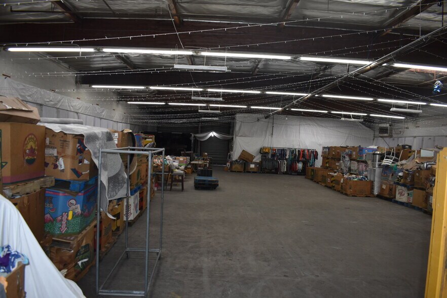 More Photos Of 8614-8616 Mettler St, Los Angeles Industrial For Sale