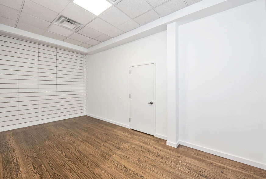 More Photos Of 146 Westwood Ave, Westwood Storefront For Lease