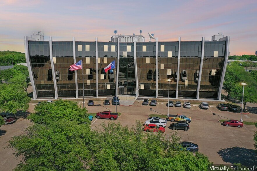 More Photos Of 1800 Teague Dr, Sherman Office For Sale