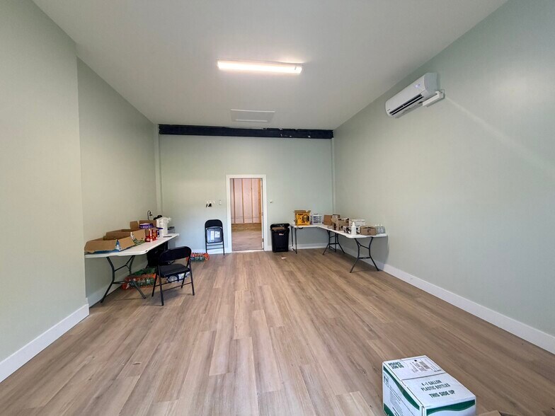 More Photos Of 1959 Jacksonville Rd, North Charleston Flex For Lease