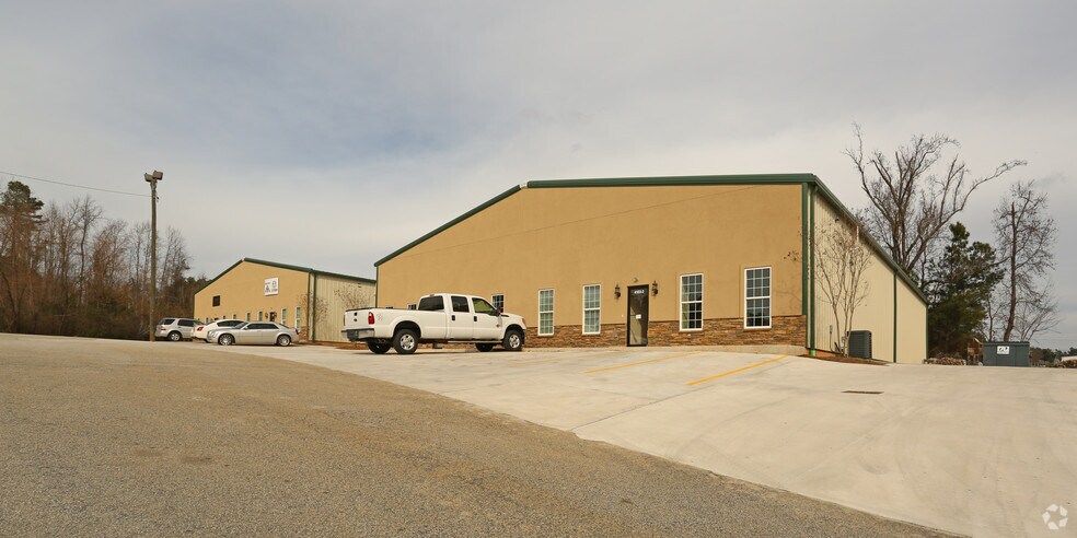 More Photos Of 4105 Colben Blvd, Evans Light Distribution For Lease