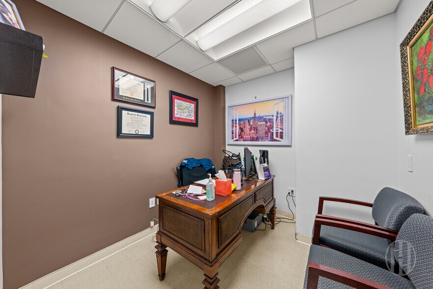 More Photos Of 104-110 E 40th St, New York Medical For Sale