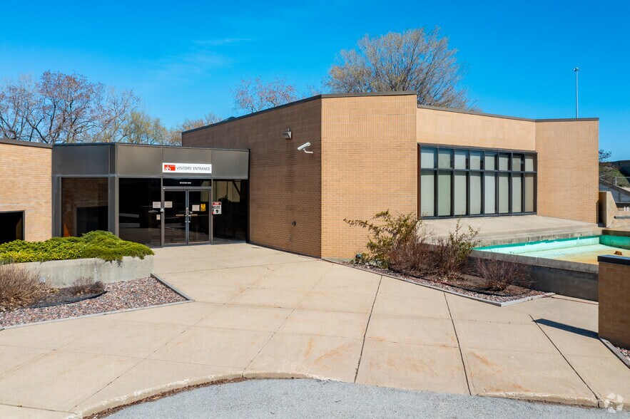 More Photos Of 750 A B Data Dr, Glendale Office For Lease