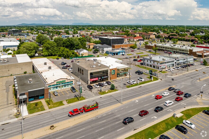 More Photos Of 2220 Boul Lapinière, Brossard Storefront Retail Office For Lease