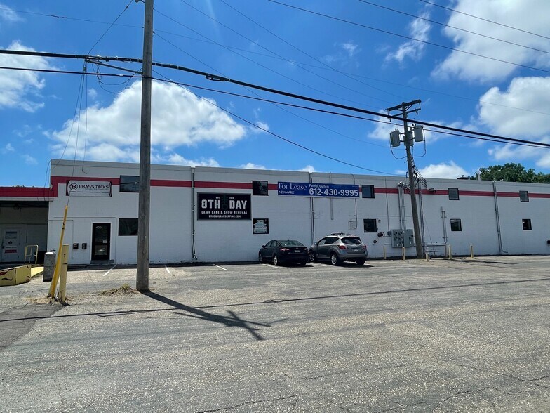 More Photos Of 1430 County Road C W, Roseville Warehouse For Sale