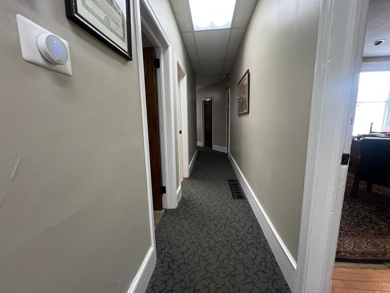 More Photos Of 1 Hopper St, Utica Office For Lease