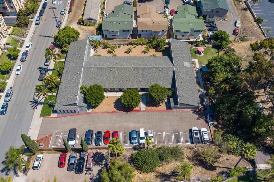 More Photos Of 702 R Ave, National City Apartments For Sale