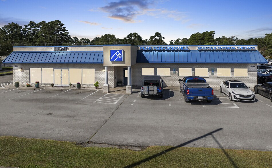 More Photos Of 1202 E Main St, Havelock Office For Sale