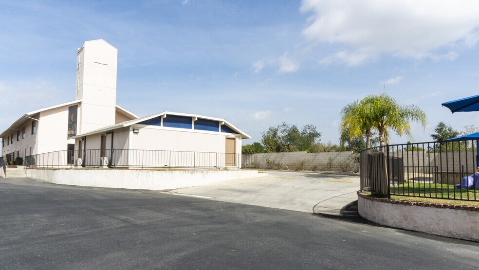 More Photos Of 2780 E Wagner Ave, Anaheim Religious Facility For Lease