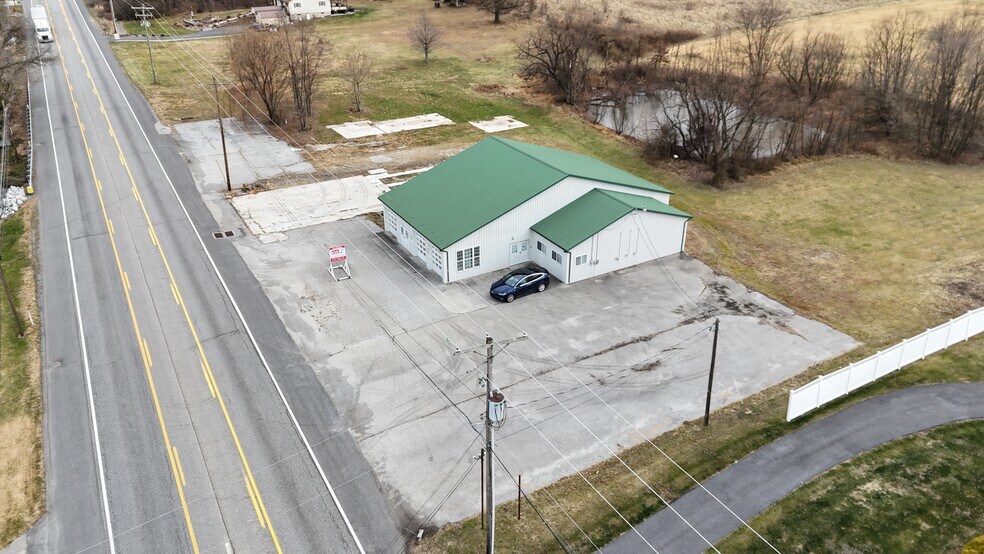 More Photos Of 1789 York Rd, Gettysburg Light Distribution For Lease