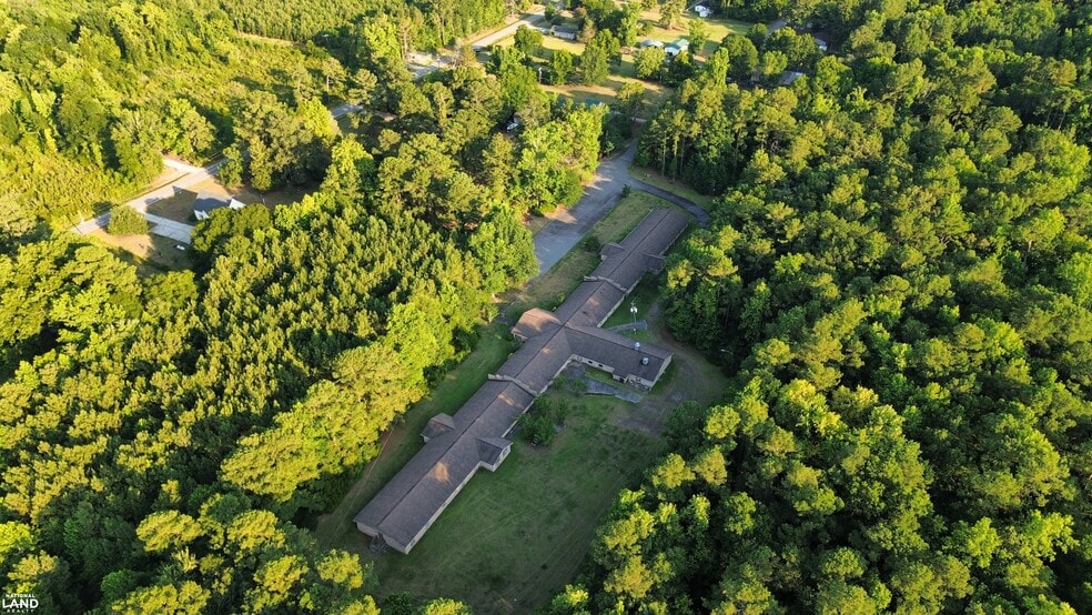 More Photos Of 206 Wannish Ave, Lake Waccamaw Congregate Senior Housing For Sale