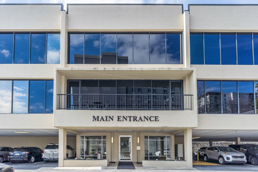 More Photos Of 455 E Paces Ferry Rd NE, Atlanta Office For Lease