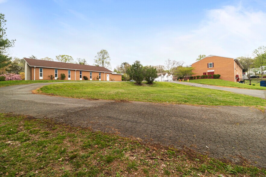 More Photos Of 5001 Backlick Rd, Annandale Religious Facility For Sale