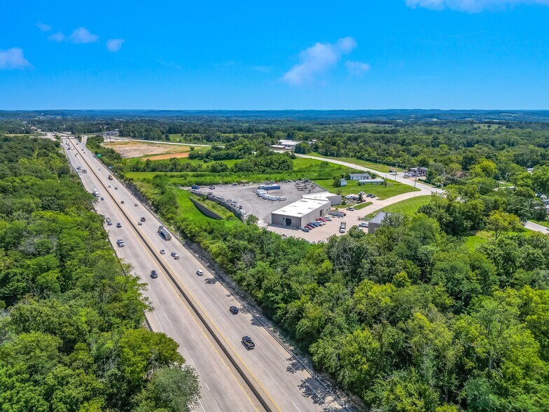 More Photos Of 109 Diversified Dr, Villa Ridge Service For Lease