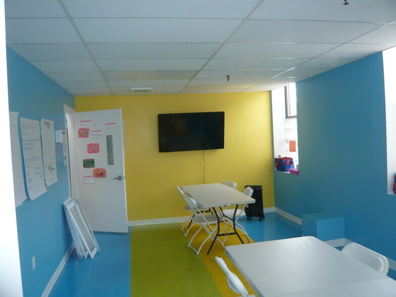 More Photos Of 1842 Webster Ave, Bronx Office For Lease