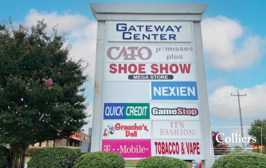 Primary Photo Of 2814-2832 Main St, Newberry Storefront For Lease