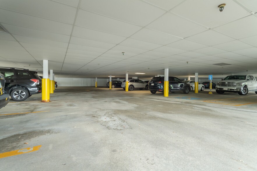 More Photos Of 50 Speen St, Framingham Office For Lease