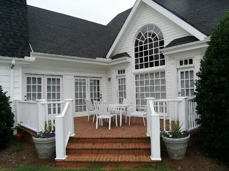 More Photos Of 105 Marshland Ln, Greer Hospitality For Sale