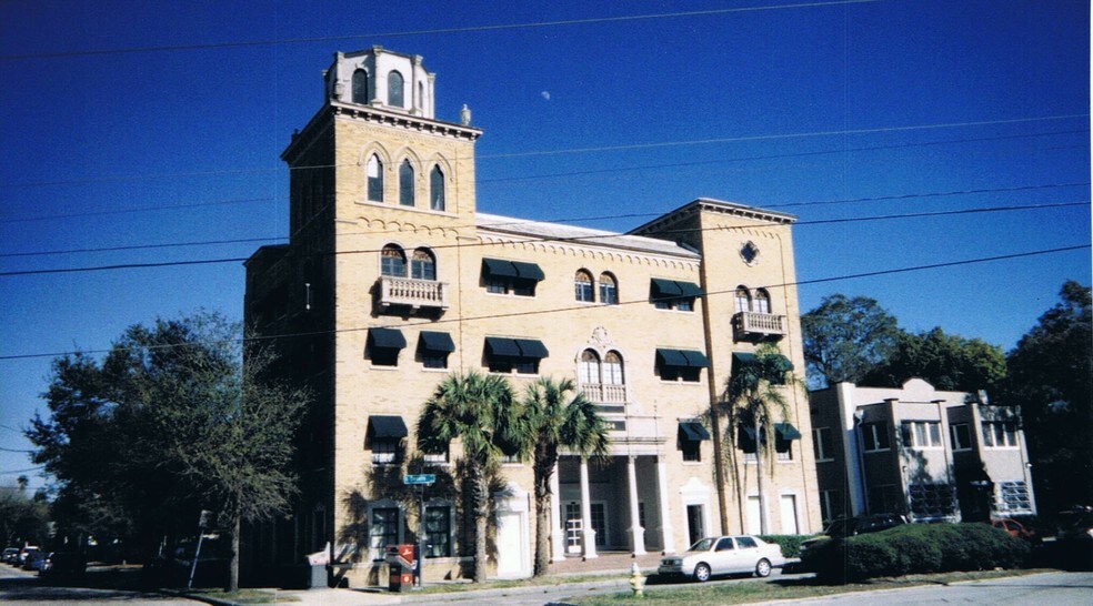 More Photos Of 1304 Desoto Ave S, Tampa Office For Lease
