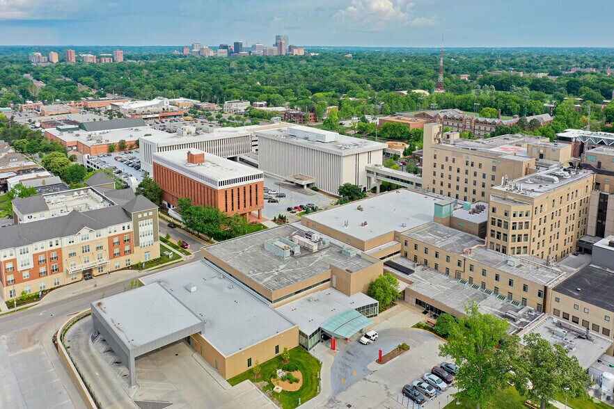 More Photos Of 1031 Bellevue Ave, Saint Louis Medical For Lease