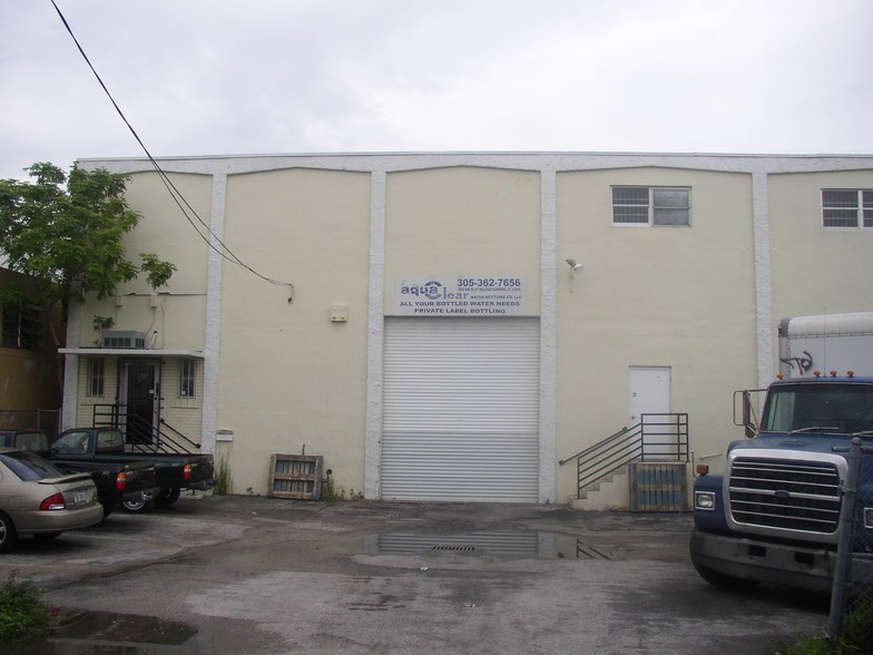 Primary Photo Of 7889 NW 98th St, Hialeah Gardens Warehouse For Lease
