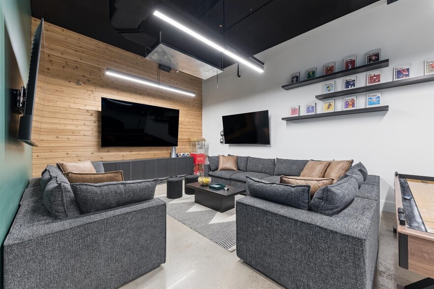 More Photos Of 826 N Dixie Hwy, Lantana Apartments For Sale