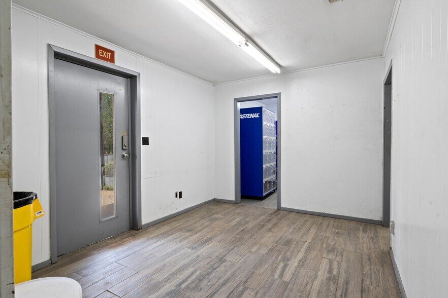 More Photos Of 450 County Road 1312, Mount Pleasant Industrial For Sale