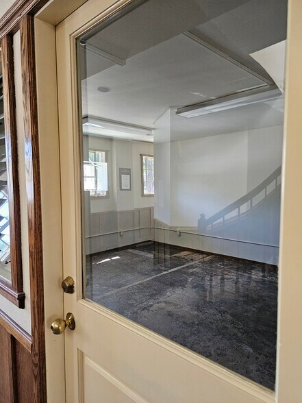 More Photos Of 4630 Soquel Dr, Soquel Office For Lease