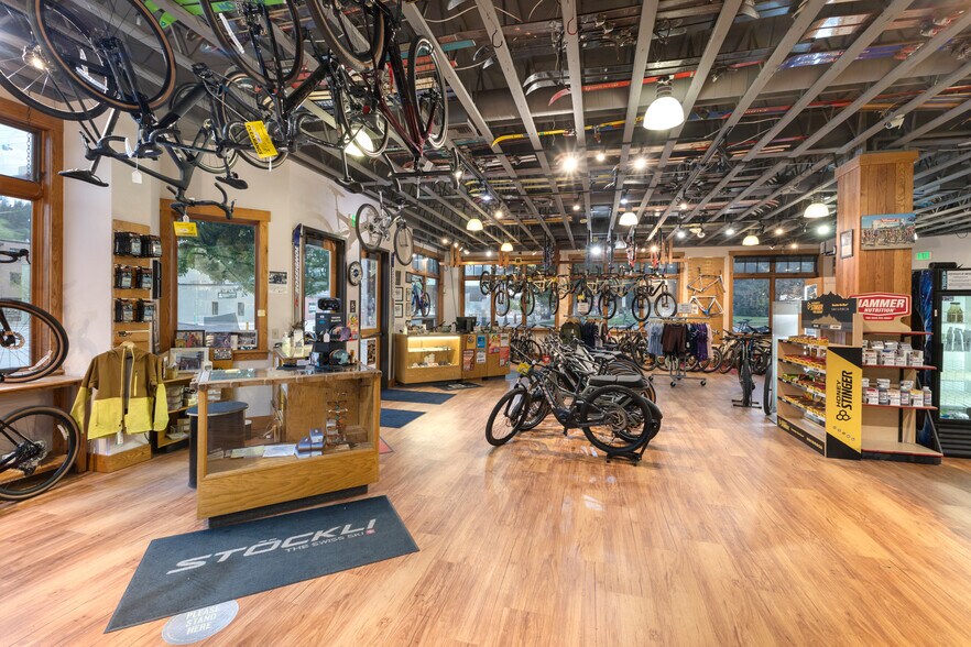 More Photos Of 442 Lincoln Ave, Steamboat Springs Flex For Sale