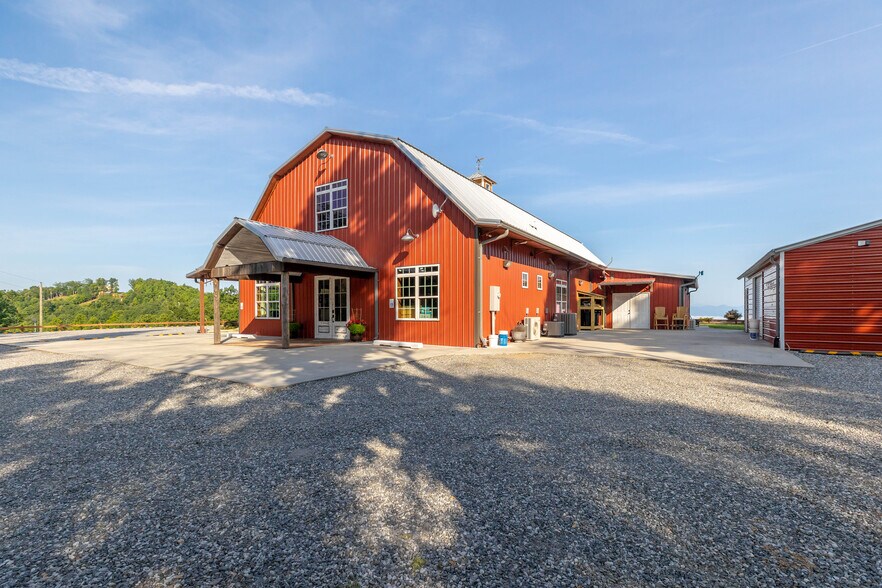 More Photos Of 6572 Burkemont Rd, Morganton Specialty For Sale