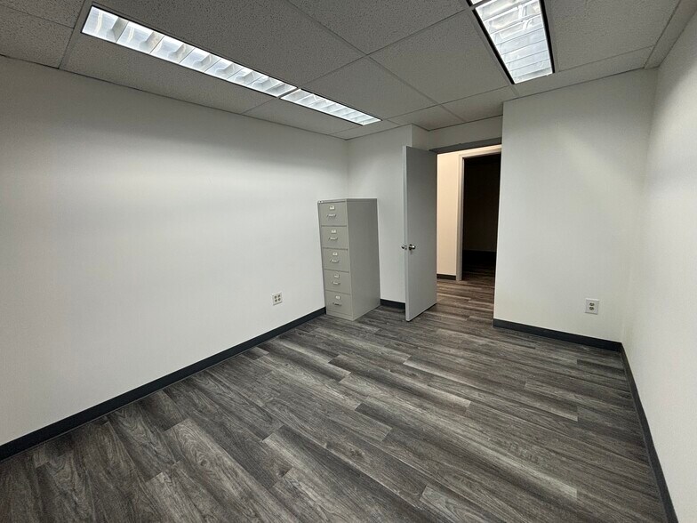 More Photos Of 1030 Clifton Ave, Clifton Medical For Lease