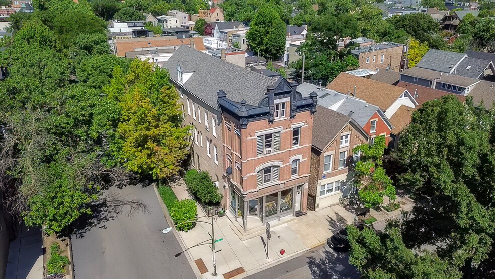 More Photos Of 2100 N Hoyne Ave, Chicago Apartments For Sale