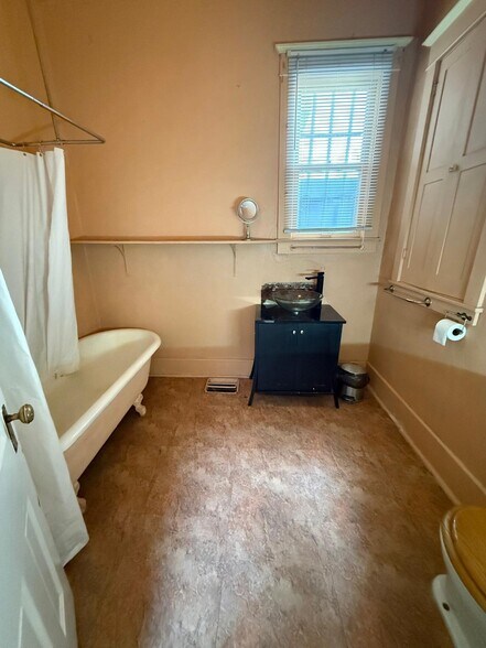 More Photos Of 518 Main St, Walsenburg Storefront Retail Residential For Sale