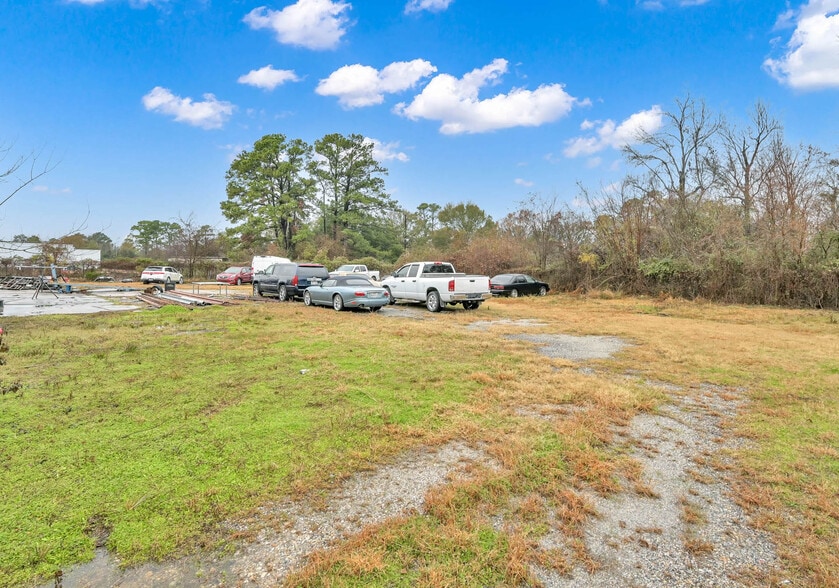 More Photos Of 3050 FM 2920 Rd, Spring Flex For Sale