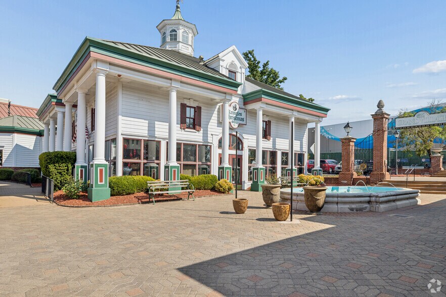 More Photos Of 2800 W 76 Country Blvd, Branson Coworking Space